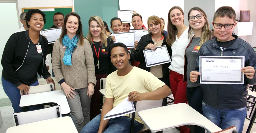 SORRI-BAURU participa de Feir�o de Empregos