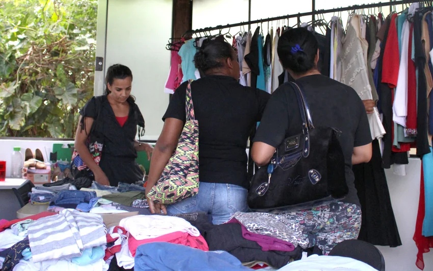 SORRI-BAURU faz bazar aberto � comunidade