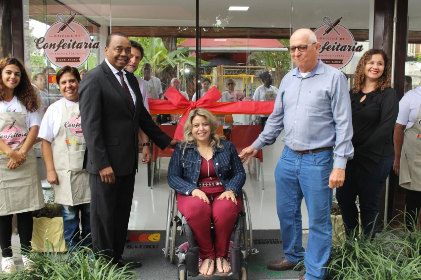 Espa�o �Oficina de Confeitaria � Bolos e Tortas� � inaugurado na SORRI-BAURU