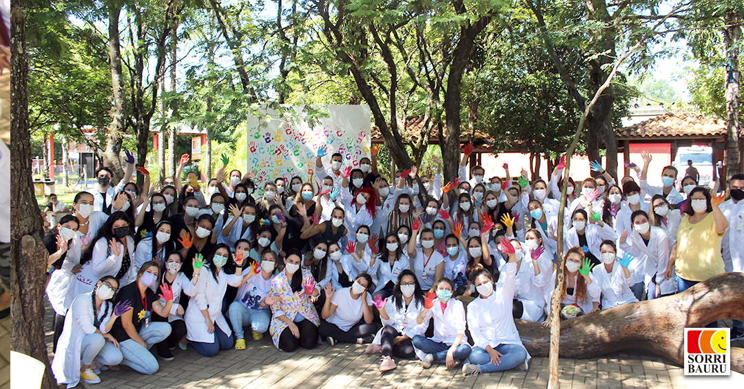 Equipe Sociocultural promove apresentaes interativas para colaboradores da SORRI-BAURU